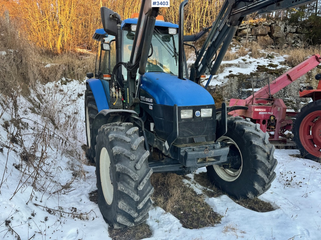 Traktorius 2003 New Holland TS110 with Front Loader: foto 9