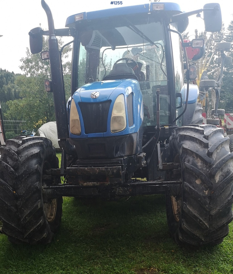 Traktorius 2005 New Holland TS110A: foto 8