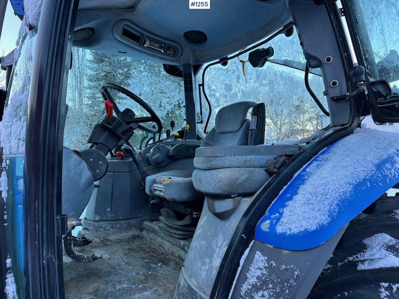 Traktorius 2005 New Holland TS110A: foto 10