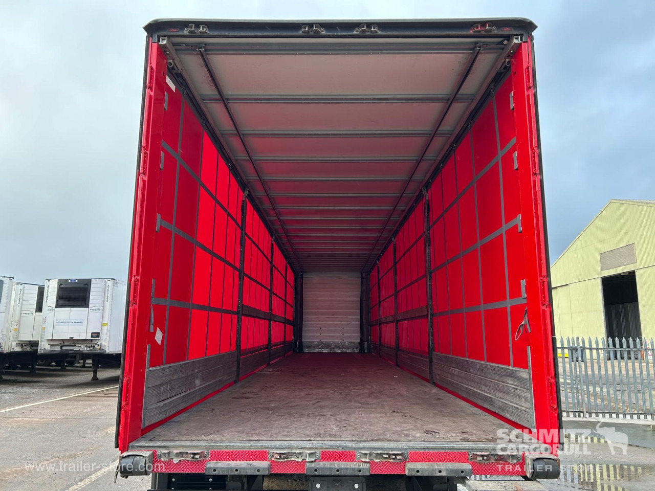 Tentinė puspriekabė SCHMITZ Curtainsider Standard UK: foto 9