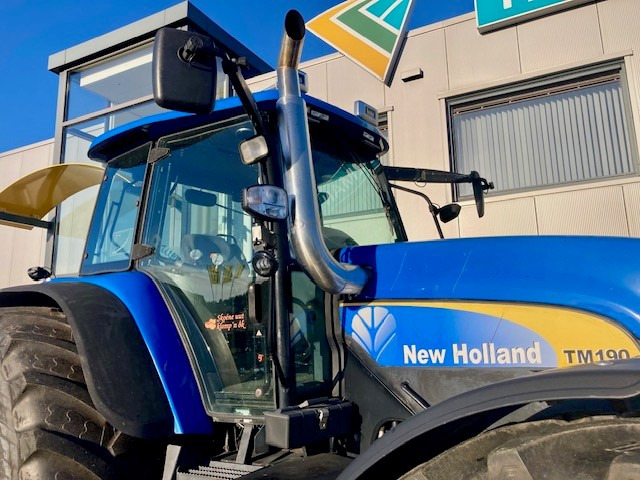 Traktorius New Holland TM 190 PC: foto 9