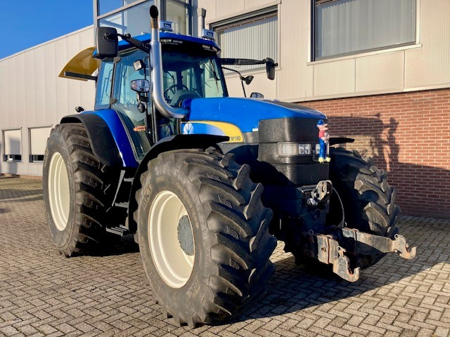 Traktorius New Holland TM 190 PC: foto 8