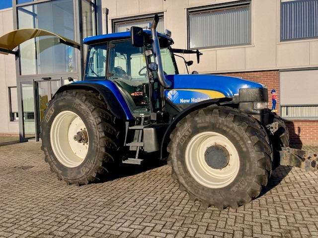 Traktorius New Holland TM 190 PC: foto 7