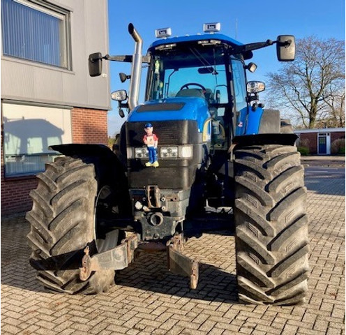 Traktorius New Holland TM 190 PC: foto 6