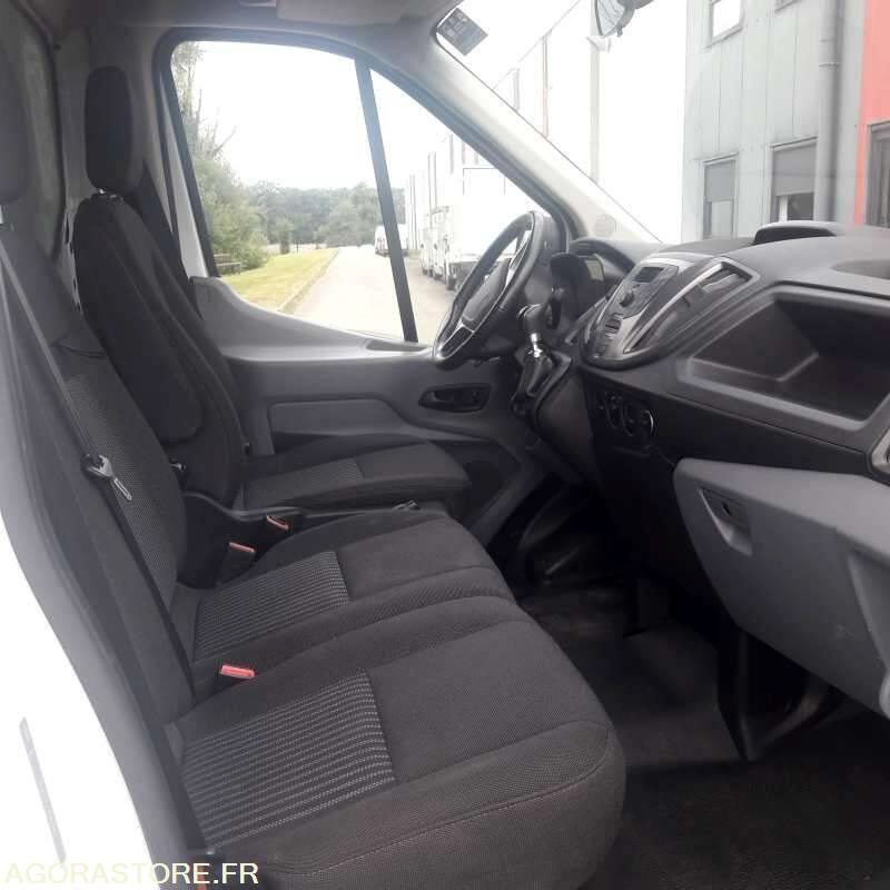 Furgonas su krovinių dėže Ford Transit Chassis Cabine 20M3 130 CV FOURGON RJ HAYON 3,5 T 2019 - 103500KM: foto 8