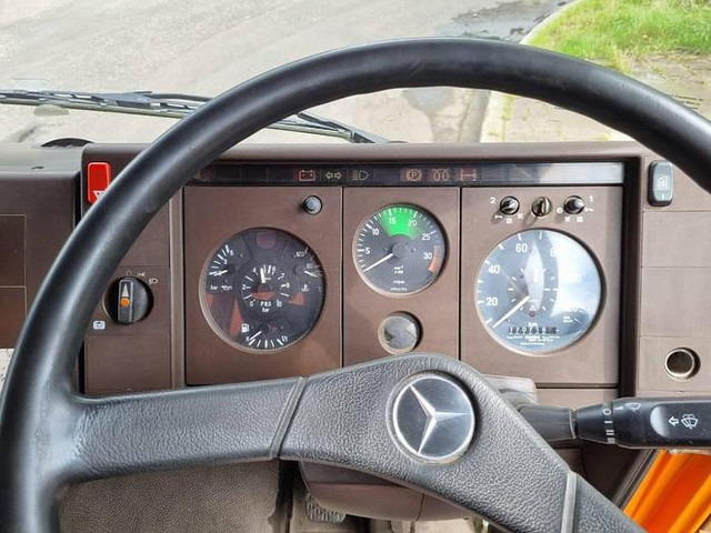 Gatvių šlavimo mašina Mercedes-Benz 1314 KO: foto 9