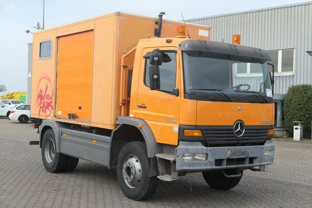 Furgonas sunkvežimis Mercedes-Benz 1518 A Atego 4X4, Klima, AHK, Allrad, Rolltor: foto 8