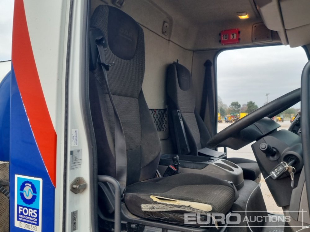 Autocisterna DAF 180: foto 32