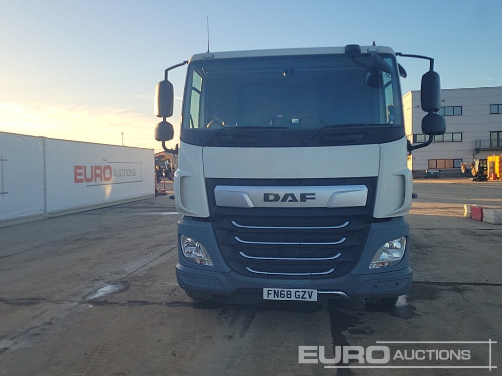 Platforminis/ Bortinis sunkvežimis pervežimui sunkiosios technikos DAF CF340: foto 8