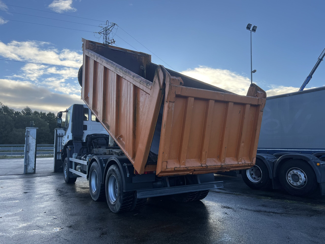 Savivartis sunkvežimis CAMION VOLQUETE IVECO TRAKKER 450 6X6: foto 12