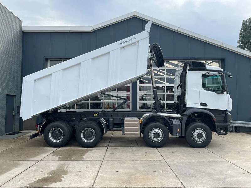 Nauja Savivartis sunkvežimis Mercedes-Benz Arocs 4140 K 8x4 Meiller tipper (15 units): foto 11